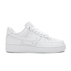 Womens Air Force 1'07 in White & White
Nike